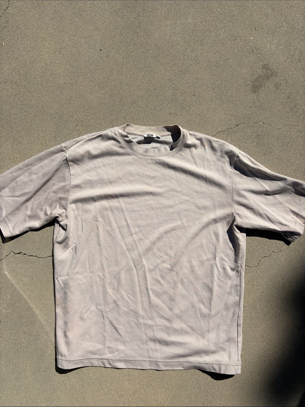 Uniqlo Basic Essential Tee Tan size large